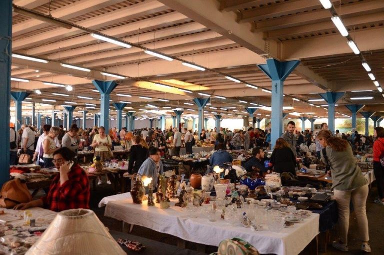 Feriköy Antika Pazarı ile Bit Pazarı Arasındaki Farklar Nelerdir? - Kapak Görseli