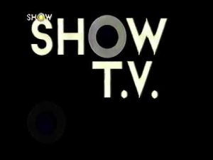 Show TV Gece Keyfi Programını Kim Sunuyor? Merak Edilen İsimler Açıklanıyor - Kapak Görseli