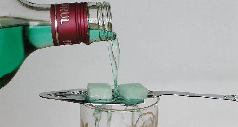 Alkollü İçeceklerde En Sağlıklı Seçenekler ve Uzman Önerileri [2026] - Kapak Görseli