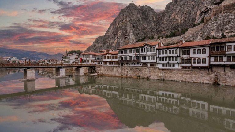 Amasya’nın En Önemli Gölleri ve Doğal Güzellikleri [2026] - Kapak Görseli