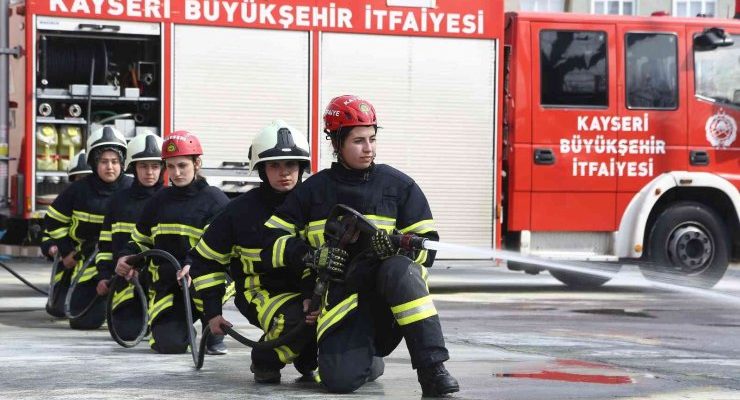 Belediye İtfaiyecilerinin Statüsü ve Görev Ayrımı [2026 Uzman Rehberi] - Kapak Görseli