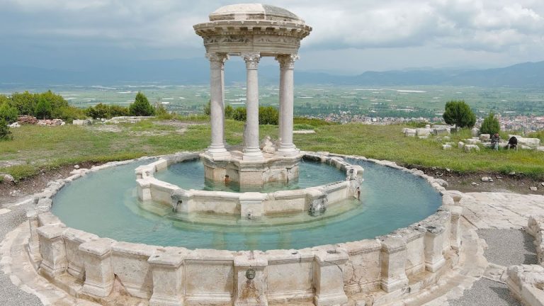 Eski Görünümlü Çeşmenin Yapım Tarihi ve Orijinal Detayları [2026] - Kapak Görseli