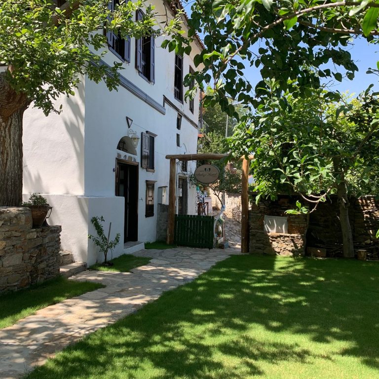 Şirince Bahçe Otel Sahiplerinin Kanıtlanmış Gerçekleri [2026] - Kapak Görseli